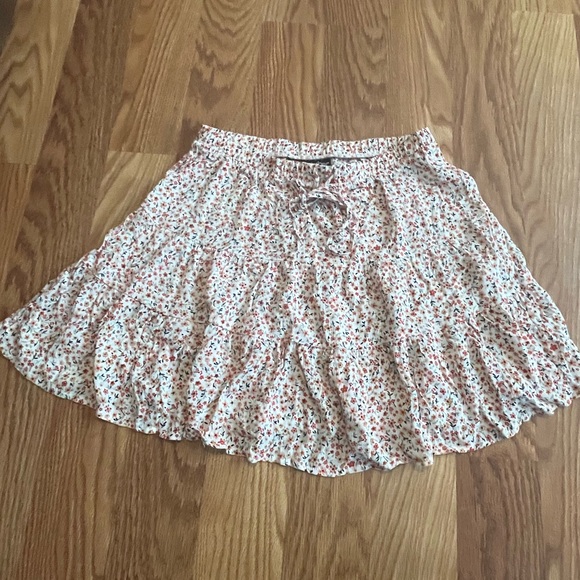 Floral Flowy Skirt - Picture 1 of 5